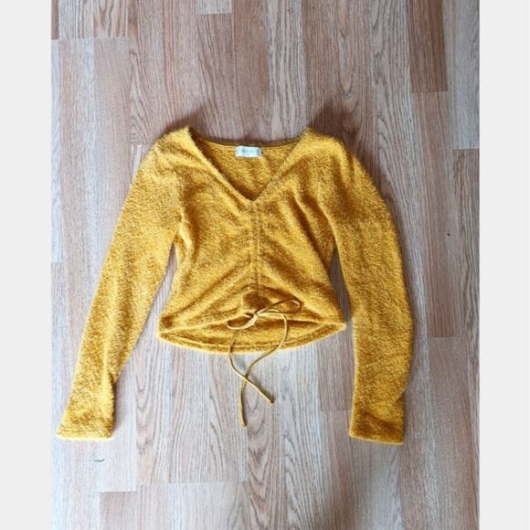 NWOT Altar'd State Chanel Mustard Cropped Sweater Size XSmall - Picture 4 of 4
